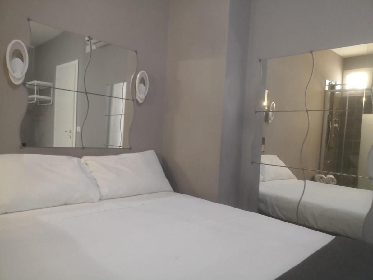 Living Bed And Breakfast 卡索里亚 外观 照片