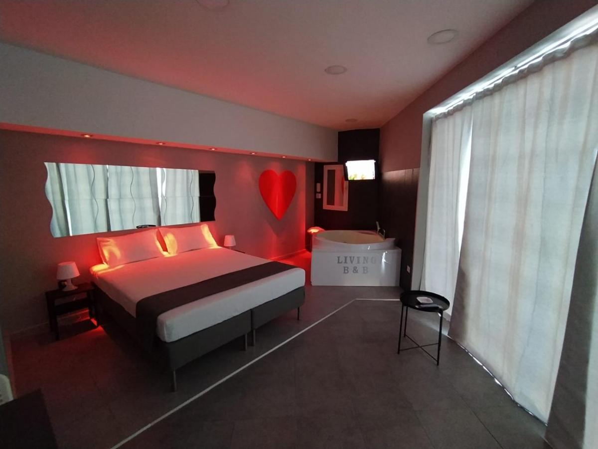 Living Bed And Breakfast 卡索里亚 外观 照片