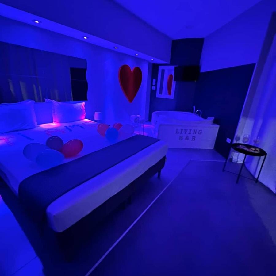 Living Bed And Breakfast 卡索里亚 外观 照片