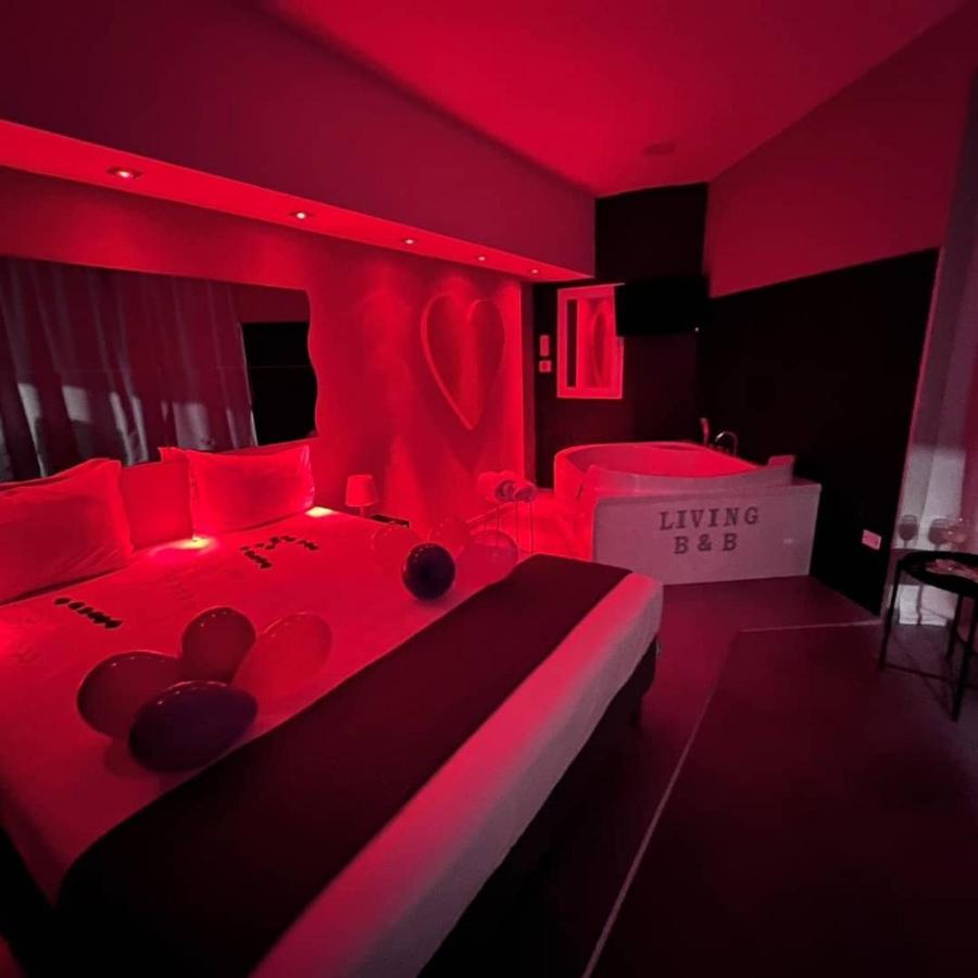 Living Bed And Breakfast 卡索里亚 外观 照片